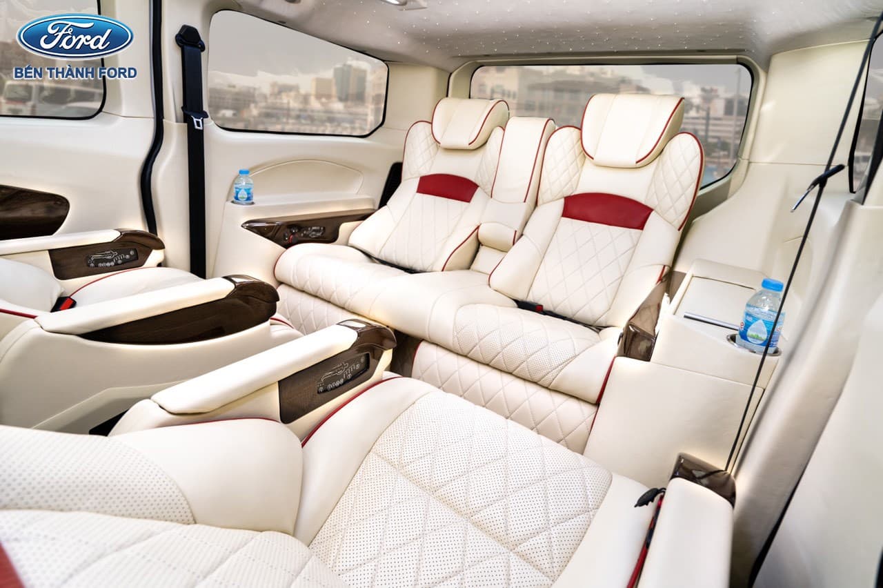 Tourneo Limousine 12