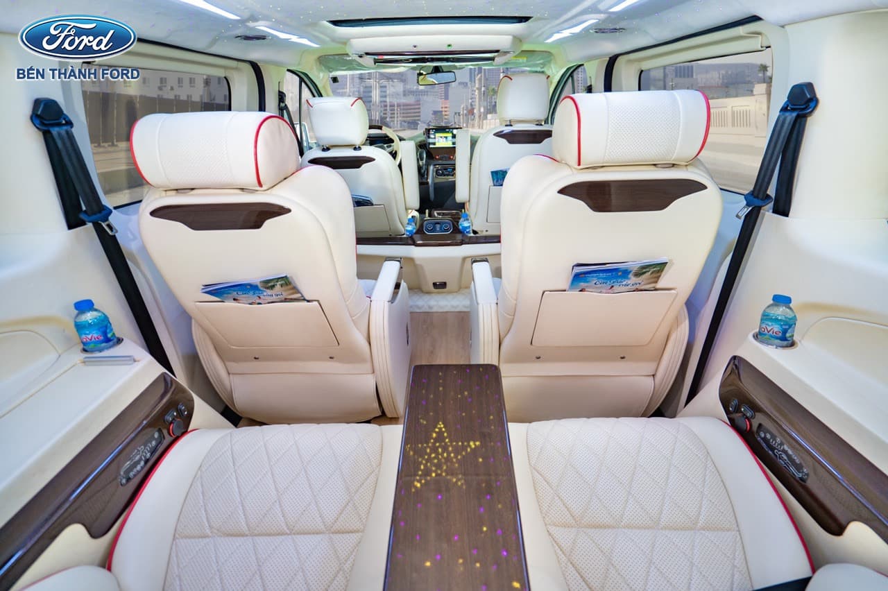 Tourneo Limousine 4